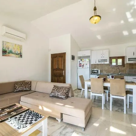 Sleek With Pool Backyard Jacuzzi In Kas *