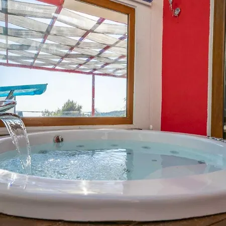 Villa Sleek With Pool Backyard Jacuzzi In Kas *